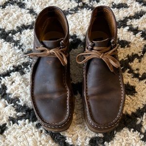 Clark Wallabees 9.5
